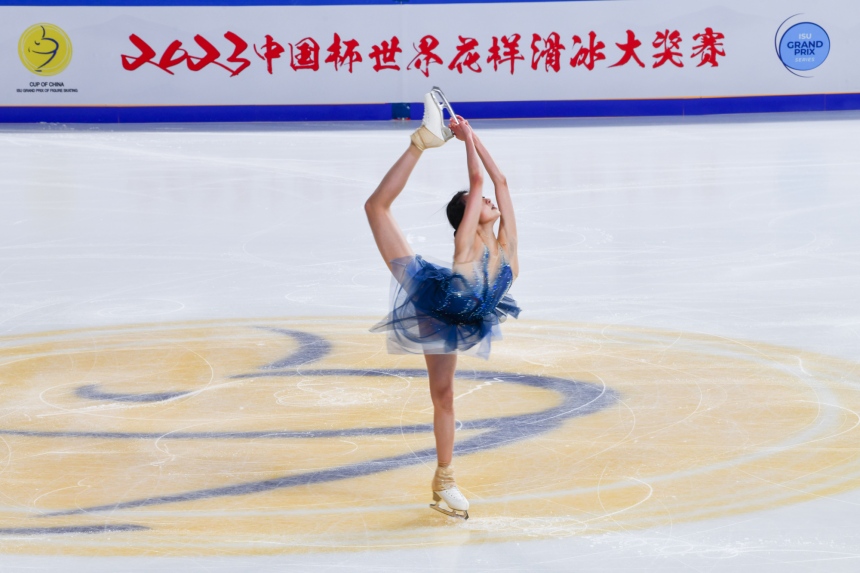 11月10日，中國選手陳虹伊在比賽中。鄒樂攝