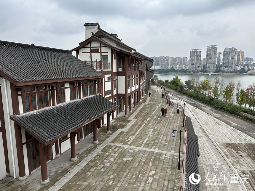 嘉陵江火鍋風情街主體建設已經完成。人民網記者 劉政寧攝