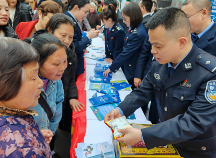 “新”意十足！警民攜手共護(hù)消費(fèi)安全