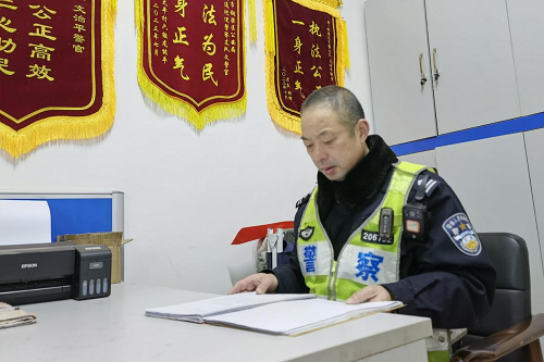 銅梁公安：牢記初心使命 譜寫對黨忠誠的昂揚贊歌